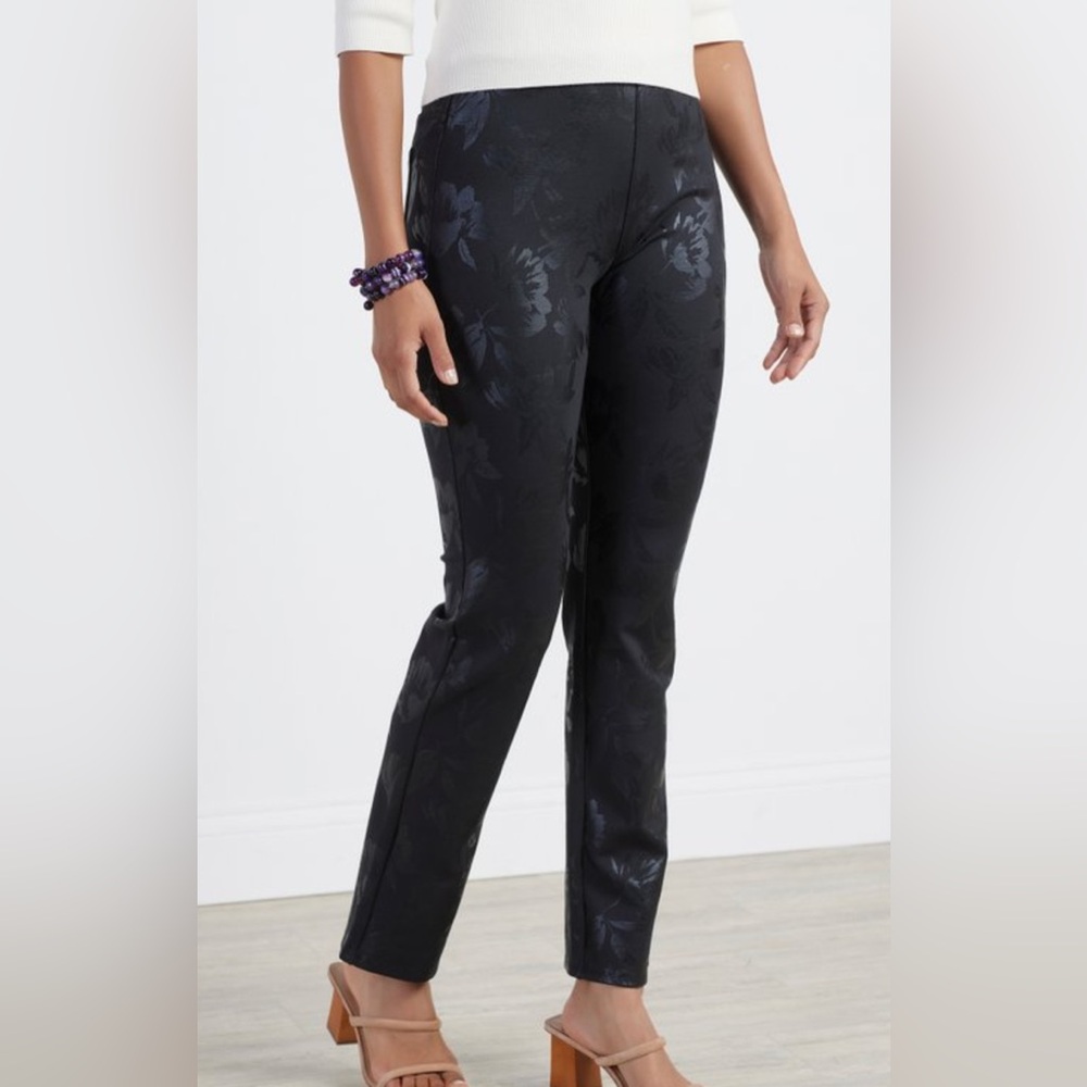 Soft Surroundings Perfect Ponte Black Floral Pull-On Straight Leg Pants size M